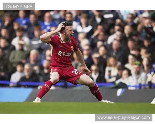 利物浦若塔抢断直取球权随后破门